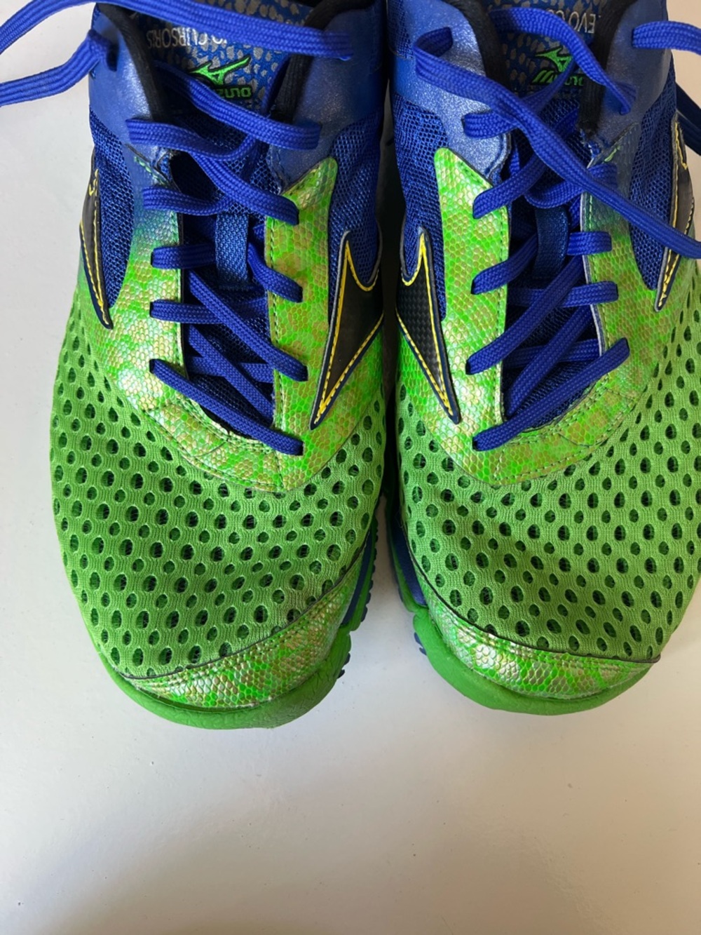 Mizuno Blue & Green Mesh Running Shoes - Picture 6 of 8